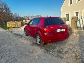 KIA Ceed 1.4 Benzín - 7