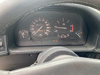 Predám BMW e34 524td - 7