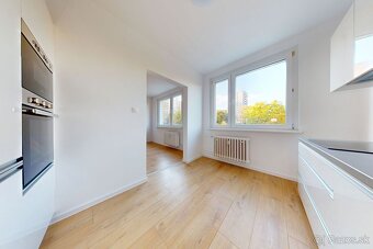 TOP PONUKA, Úplne nová rekonštrukcia 3 izb. bytu na začiatk - 7