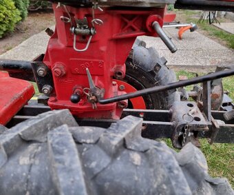 Predám malotraktor Vari s motorom Honda. - 7
