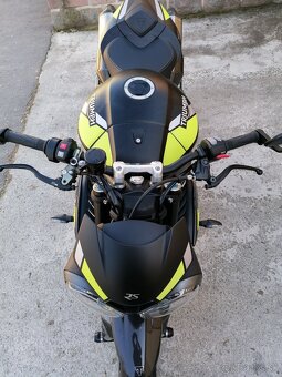 TRIUMPH 1050 Speed Triple RS 4/2021 - 7