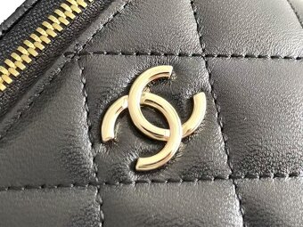 Chanel - 7