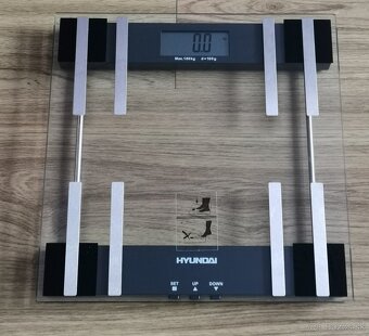 Predám osobnú diagnostickú váhu Hyundai s telesnou analýzou - 7