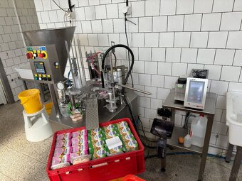 Automatická linka,plnička a balička šalátov a nátierok Midai - 7