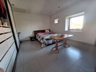 Exkluzívne ponúkame na predaj dva rodinné dom v Môťovej - 7