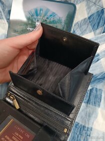 Čierno-červená PETERSON kožená peňaženka - 7
