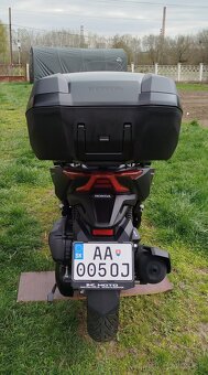 Honda Forza 125 - 7