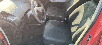 Toyota Yaris - 7