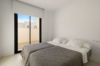 Nádherný prízemný apartmán s krásnou terasou vo Feungirole - 7