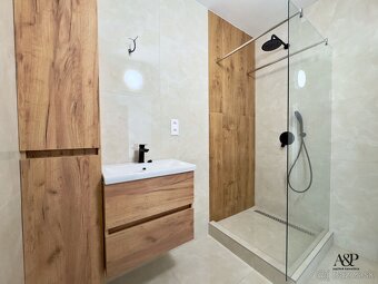 REKONŠTRUOVANÝ 2 IZBOVÝ BYT, 48M2, UL. L.NOVOMESKÉHO, SENICA - 7