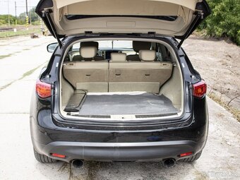 Infiniti FX30dS - 7
