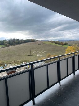 Na prenájom 2-izbový byt s veľkou terasou a parkovacím miest - 7