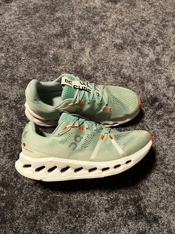 17x boty On Running Cloud vel 44 - 44,5 - 45 - 7