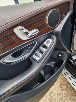 Mercedes-Benz GLC Kupé 250 4Matic AT9 155KW SR 1majiteľ Top - 7