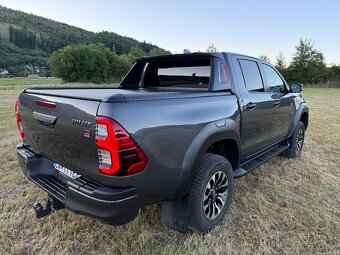 Toyota Hilux 2.8 D Double Cab 6AT GR Sport - 7