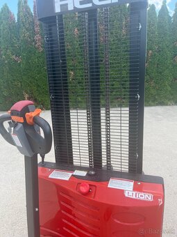 Elektrický vysokozdvižný vozík HELI - 7