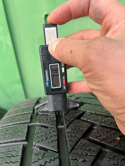 Zimné pneumatiky Continental 235/55R17 - 7