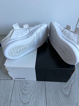 Tenisky Adidas 25.5 - 7