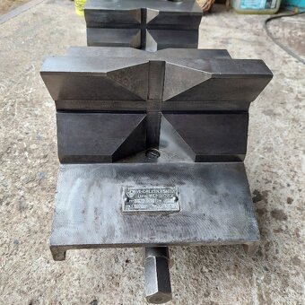 Prizmový , prizmatický zverák - 7