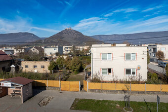 Rezervovaný - Na predaj dvojpodlažný 5-izbový rodinný dom v - 7