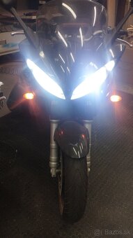 YAMAHA FZ6-S FAZER 600R - 7
