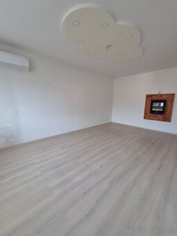 PRENÁJOM veľký 2-izbový byt 70,57 m2 v centre mesta - 7