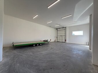 Skladový priestor 125 m² výška stropu 5,1 m Komárno Harčáš - 7