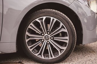 Toyota Corolla Combi TS 2.0 Hybrid GR Sport, DPH - 7