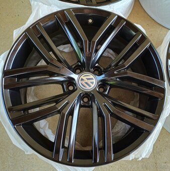 Predám originál disky VW Albertville 5x112 R19 - 7