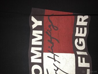 TOMMY HILFIGER black pánske tricko L/XL - 7