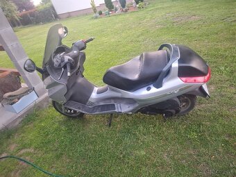 Piaggio x8 125 - 7
