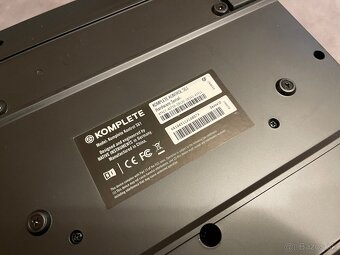 NI Komplete Kontrol S61 - 7
