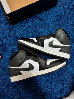 Nike Air Jordan 1 Mid - 7
