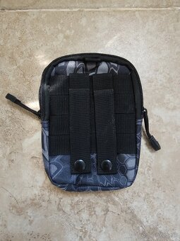 Nepoužívaný bežecký nepremokavý ruksak Crivit. - 7