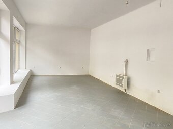 Na prenájom obchodný priestor - Piešťany centrum - 7