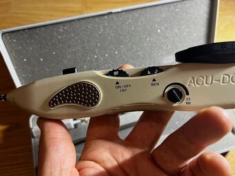 Vysoko kvalitné Elektro Akupunktúrny Prístroj - 7