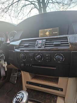 BMW e60 520I manual - 7