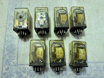 STYKAČE ,ČAS.RELÉ - 7