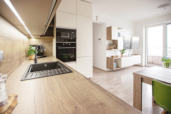 PREDAJ - 3i byt v novostavbe s 2 balkónmi, pivnicou a PS - 7