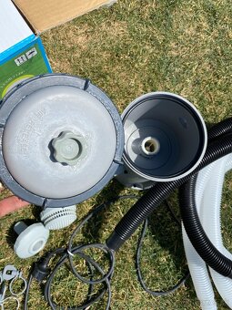 Predám kartušový filter Bestway 3028l a kryciu plachtu - 7