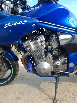 Suzuki Bandit 600 - 7