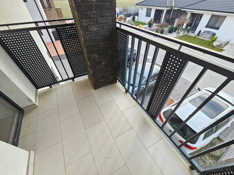 Moderný 3 izbový byt 94 m2 s kompletným zariadením, parkovac - 7