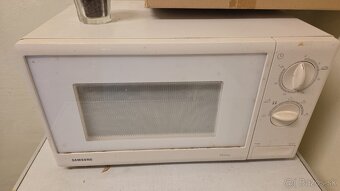 Darujem ZA ODVOZ kancelársky nábytok - 7