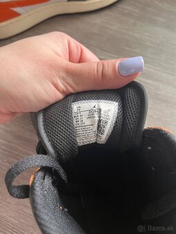 Nike Air Jordan 1 - 7