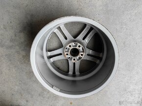 Predám disky R18 z mercedesu CLS, E class - 7