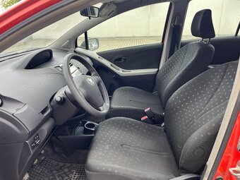 Toyota Yaris 1.3 Benzin - 7