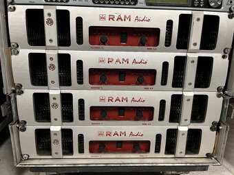 Profi zosilňovač 2x2300W pri 4 Ohm - 7