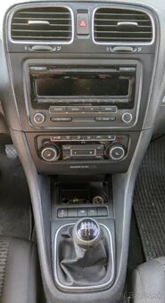 VW GOLF 1.4 16V , 59kw , benzin ( SLEVA ) - 7