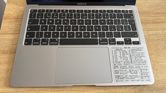 MacBook Air 13” (2020) Intel i7, 16GB RAM, 512 SSD - 7