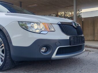 ŠKODA SUPERB 2.0 TDI COMBI 125kW DSG OUTDOOR - 7